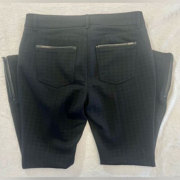 WHBM Skinny Black Ankle Pants with cute pockets and zipper at legs - Picture 4 of 13